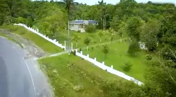 CHACARA na AM 010 Km 27, com uma área de 230 Mil M²