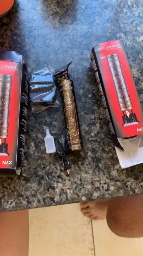 Máquina de cortar pelo e cabelo