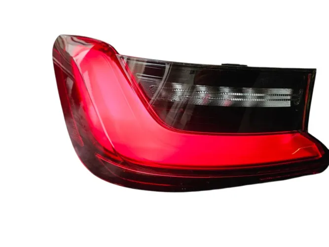 Lanterna Esquerda Bmw 320 330 G20 M3 G80 2021 2022 2023 2024 Esquerdo/motorista Vermelho