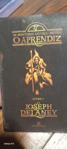 Livro as aventuras do caça-feitiço-O aprendiz vol 1