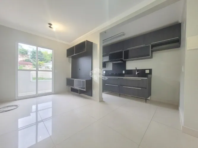 Apartamento com 2 quartos, mobiliado com vaga no Teresópolis