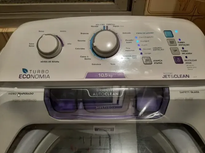OPORTUNIDADE: Máquina de Lavar Electrolux 10,5kg (Estado de Loja!)
