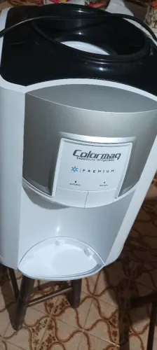 Bebedouro de garrafão Colormaq