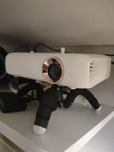 Projetor LG + Roku TV 4K