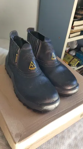 Bota bico de aço 42
