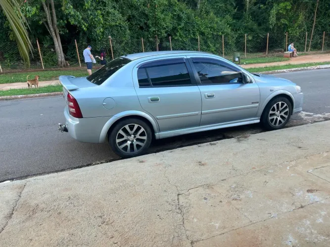 Chevrolet Astra Sed. Advant. 2.0 8V MPFI Flexp. 4P 2007