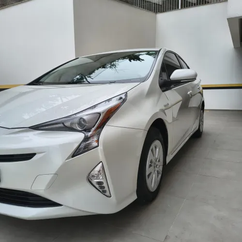 Toyota Prius para locação.