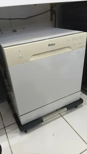 Lava-Louças Philco PLL08B - 110v - 8 Serviços