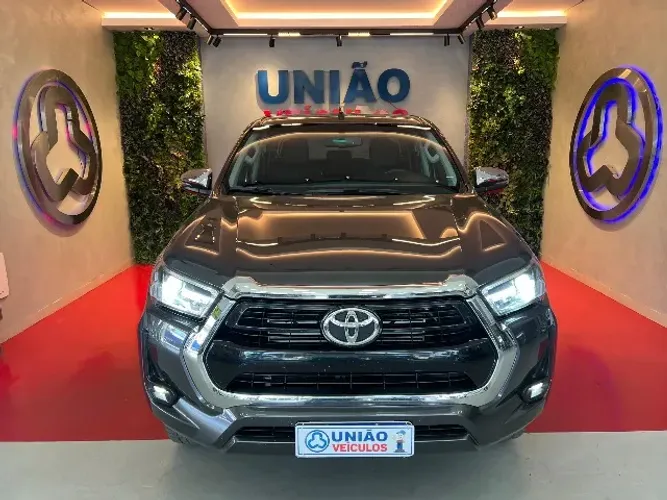 Toyota Hilux CD SRV 4X4 2.8 TDI Diesel Aut. 2024