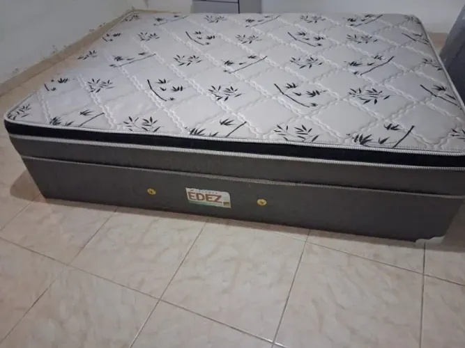 Colchão + cama Box ,2 pelo preço de 1.