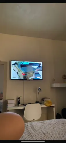 Mesinha de estudos com cadeira