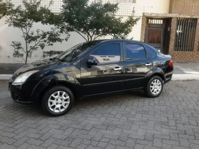 Ford Fiesta Sedan 1.0 8V Flex 4P 2008