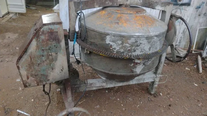 Betoneira 400 litros 