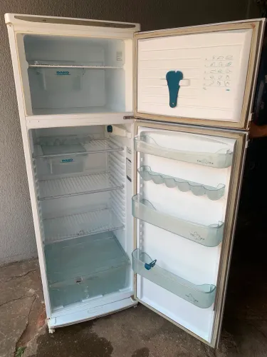 Geladeira duplex dako, degelo seco 360 litros, original, completa.  ENTREGO