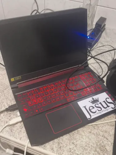 Acer nitro v5