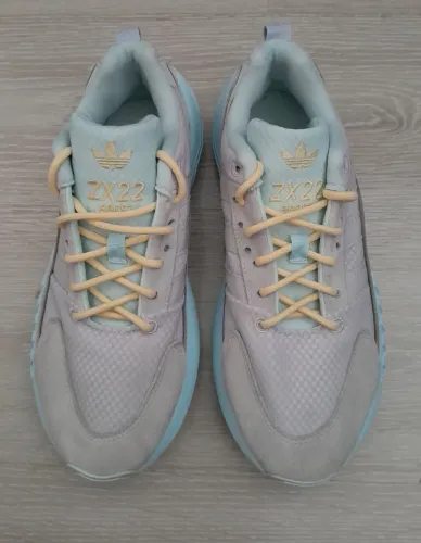 Tênis Adidas ZX22 BOOST 38