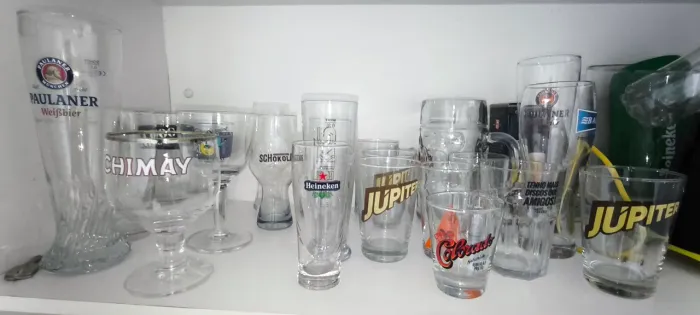 24 copos e taças variados para cerveja