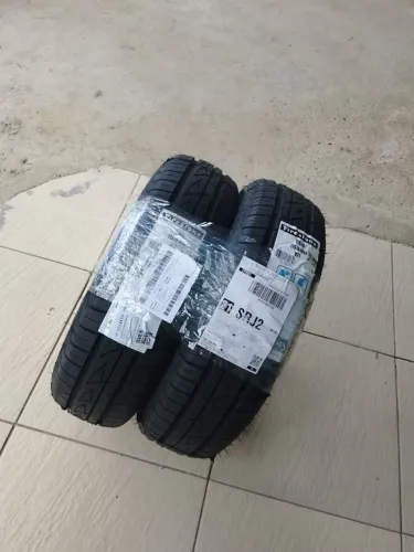 Pneus novos.