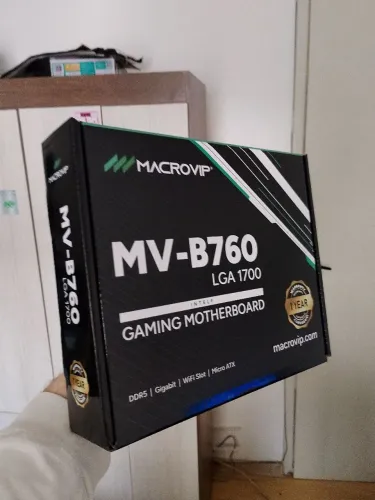 (NOVO NA CAIXA) Placa-mãe B760 LGA 1700 DDR5