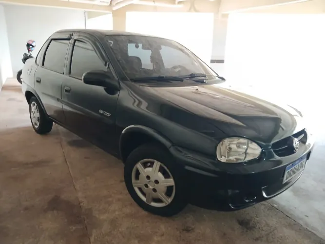 Chevrolet Corsa SED Class.spirit 1.0/1.0 Flexpower (álcool) 2005