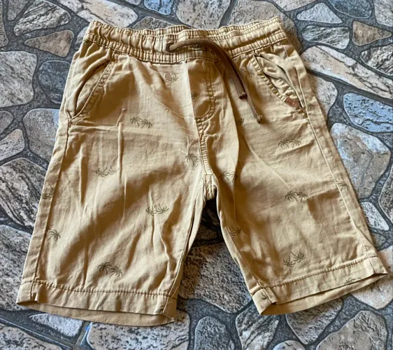Bermuda Infantil Palomino (C&A) Sarja Khaki - Tam 06 (Excelente Estado)