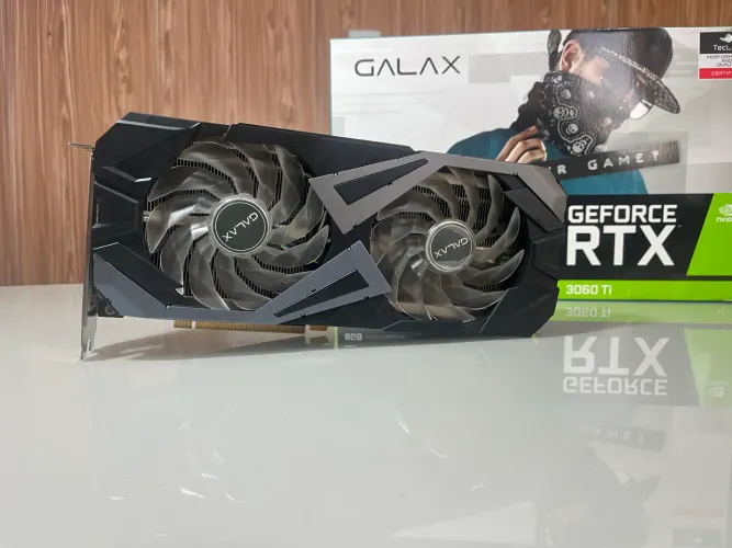 GALAX RTX 3060 Ti 8GB RGB - Excelente estado
