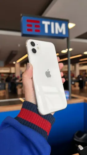 ? iPhone 11 64GB Seminovo | Bateria 76% | Até 12x Sem Juros