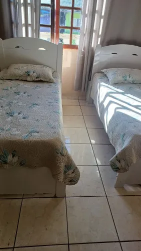 Duas camas de soltero