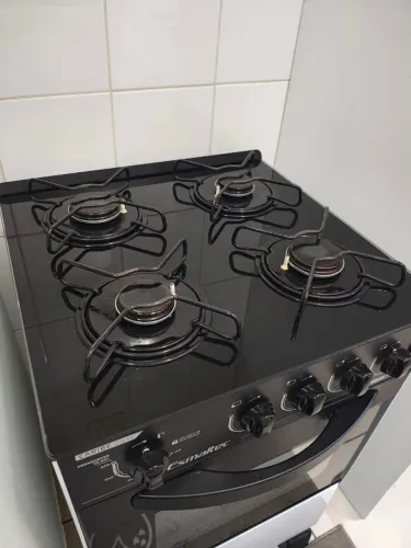 Fogão Esmaltec 4 bocas com acendimento automático
