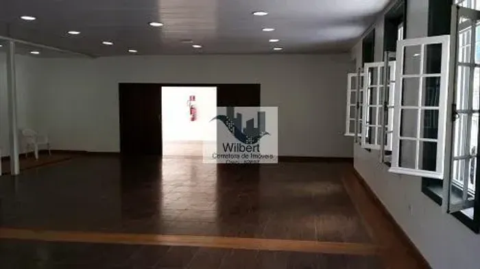 Sobreloja para aluguel no bairro Cascatinha - Petrópolis - RJ