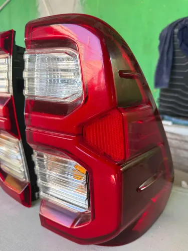Lanterna Hilux