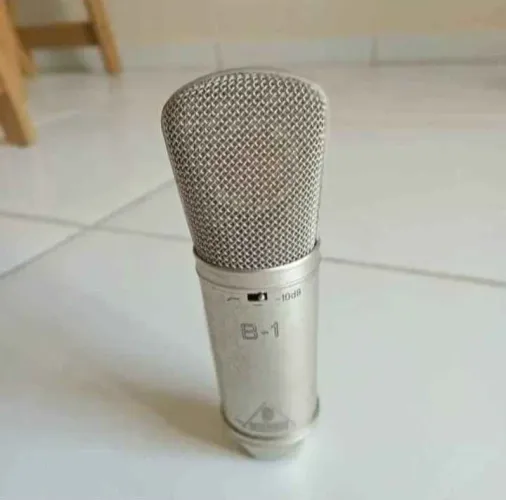Vendo microfone condensador bering B-1 profissional