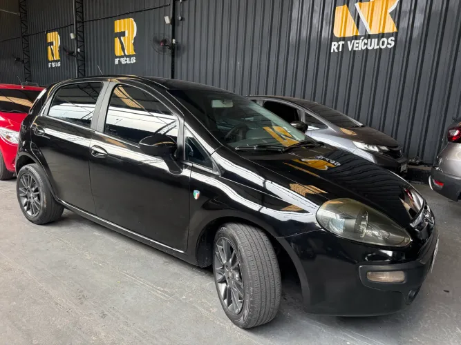 Fiat Punto Attractive 1.4 Fire Flex 8V 5P 2013