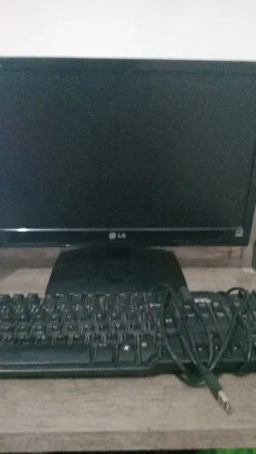 MONITOR PARA DESFAZER LOGO