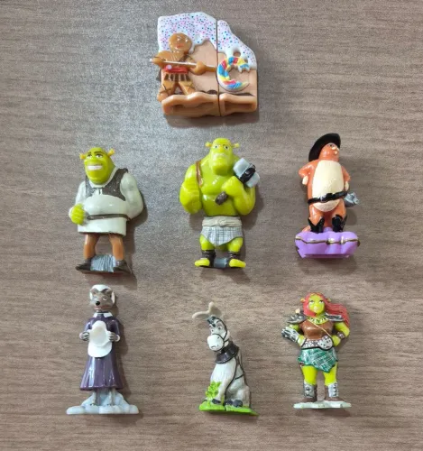 7 miniaturas Shrek Kinder Ovo - 2010
