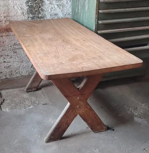 Mesa com 06 cadeiras madeira maciça 