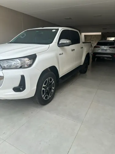 Toyota Hilux CD SRV 4X4 2.8 TDI Diesel Aut. 2024
