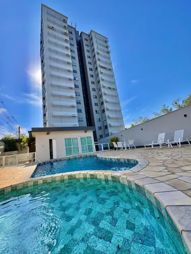 Apartamento andar alto e 2 vagas garagem