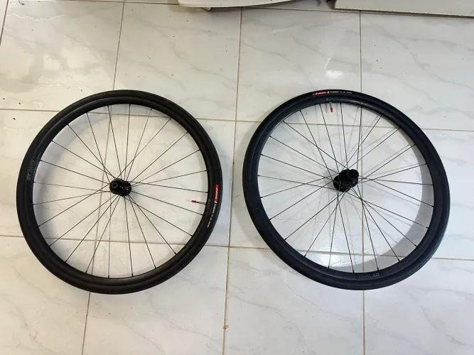 Rodas pra speed DT Swiss R470 - Não acompanha pneus