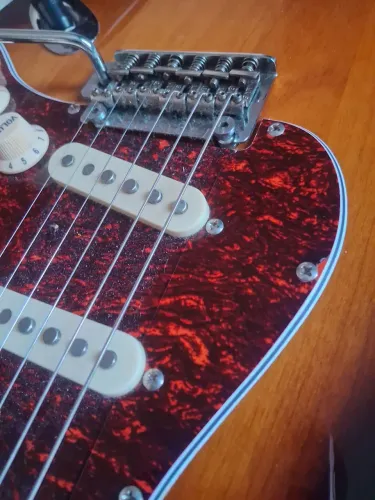 Guitarra Tagima stratocaster