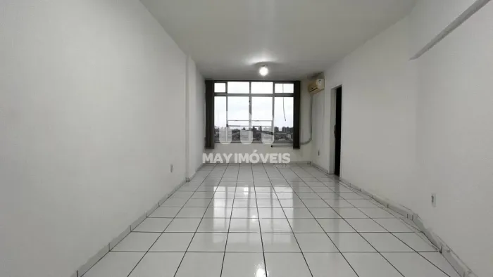 Sala para locação com 30m² no Centro de Itajaí