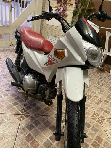 Honda pop, Moto ta zera pouco uso, moto de garagem pra vender logo!!