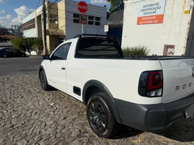 Volkswagen Saveiro Robust 1.6 Total Flex 16V 2024