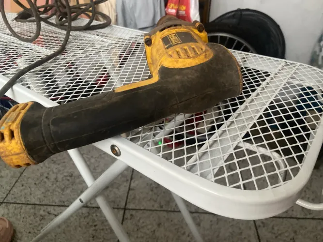 Furadeira de Impacto / Martelete DeWalt 800W