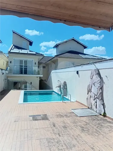 LINDO SOBRADO EM CONDOMINIO FECHADO TREMEMBE