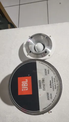 Tweeter JBL novinho e original. Retirada no Curado 3 