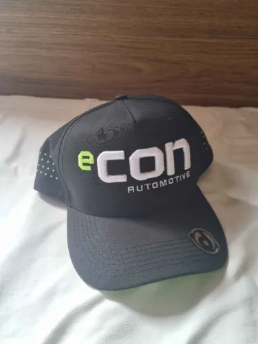 Boné Econ Automotive Oficial - Preto e Verde Neon (Aba Curva / Laser Cut)