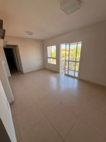 Lindo Apartamento ao lado do Praia Clube