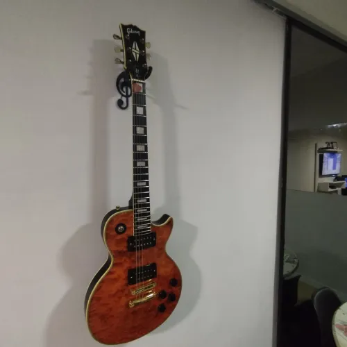 Guitarra Gibson Les Paul acompanha Case