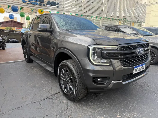 Ford Ranger Black 2.0 4X2 CD TB Diesel Aut. 2026